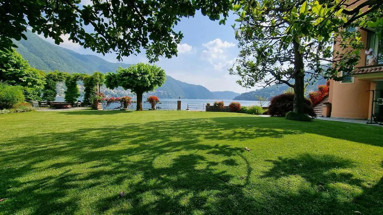 Villa Noseda モルトラージオ イタリア